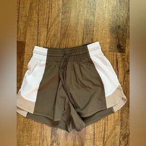 YPB motionTEK High Rise Lind workout shorts